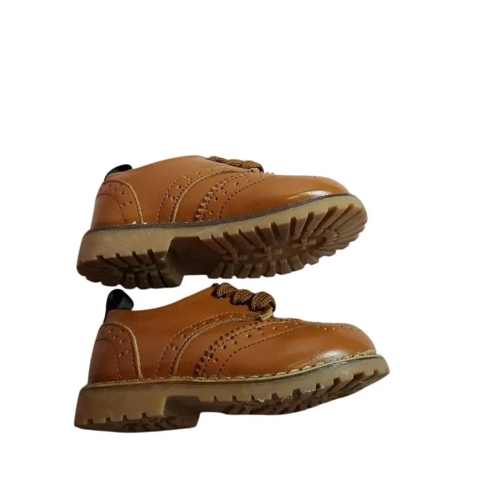 Meded-ch wingtip dress shoe 3